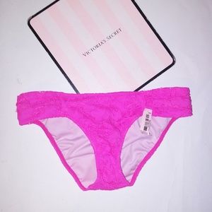 Victoria Secret Swim Bikini Bottom
Solid Pink
Neon Lotus
Lace
XS
Knockout‎
